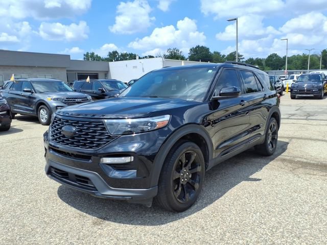 Certified 2024 Ford Explorer ST-Line w/ Class IV Trailer Tow Package AWD/4WD image 3