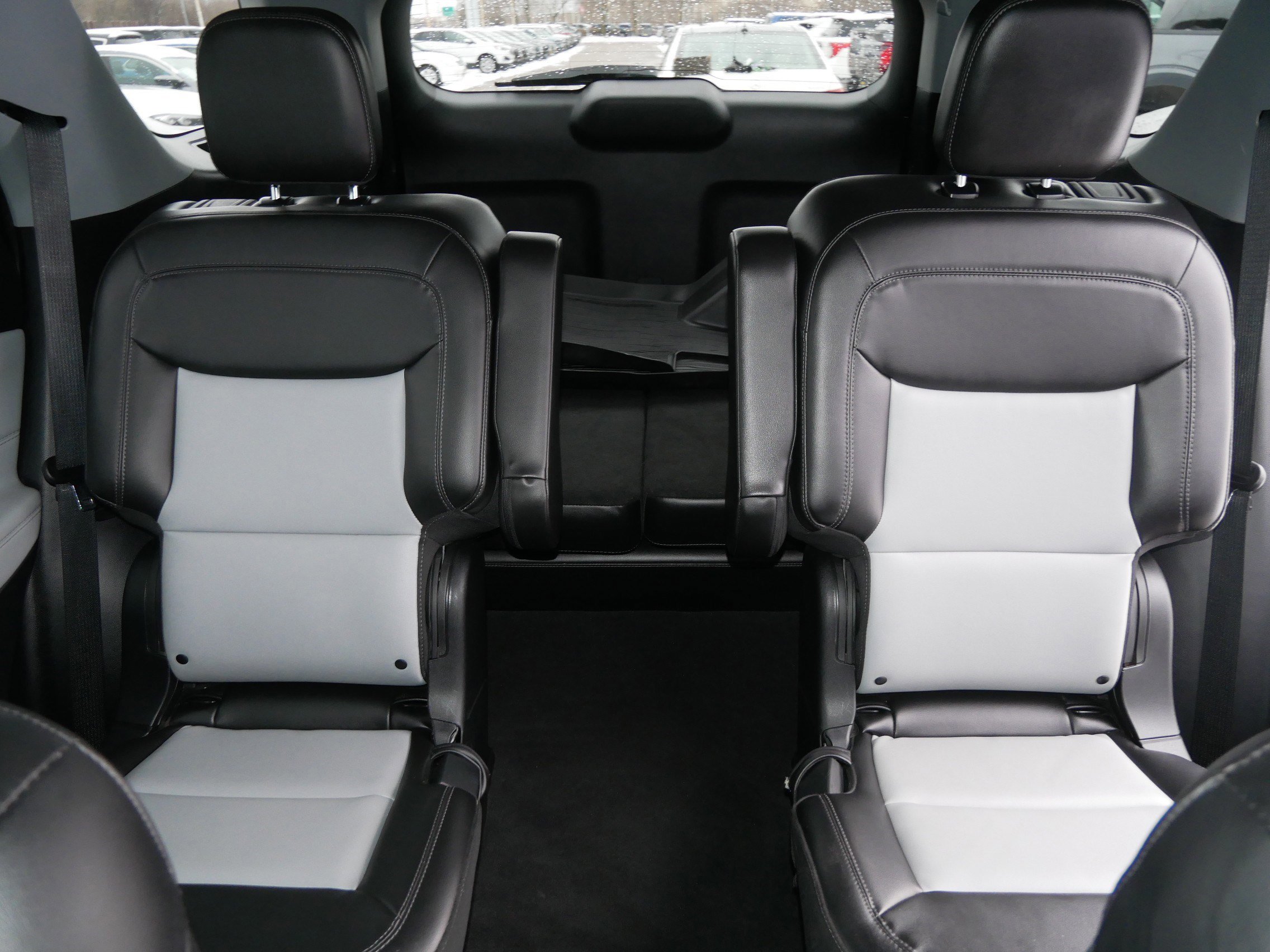 Certified 2023 Ford Explorer XLT w/ Equipment Group 202A image 21