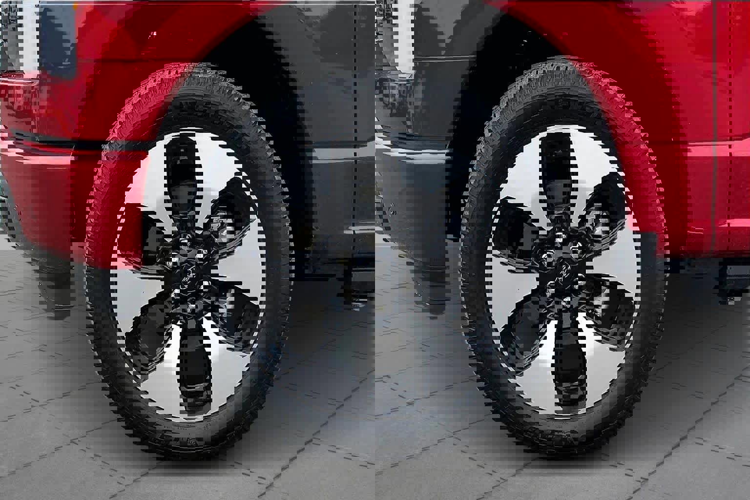 Certified 2025 Ford F150 Lightning Platinum image 12