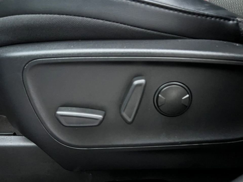 Certified 2023 Ford Escape ST-Line w/ Tech Pack #1 image 16