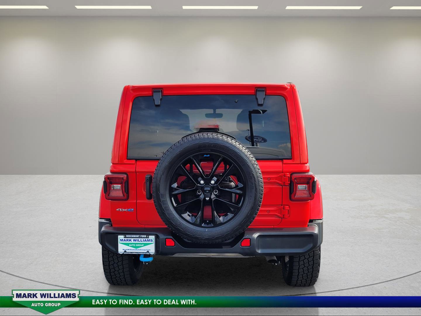 Used 2022 Jeep Wrangler Unlimited Sahara w/ Cold Weather Group AWD/4WD image 5