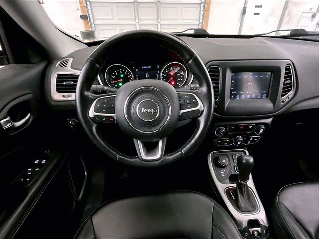 Used 2021 Jeep Compass Latitude w/ Convenience Group AWD/4WD image 5