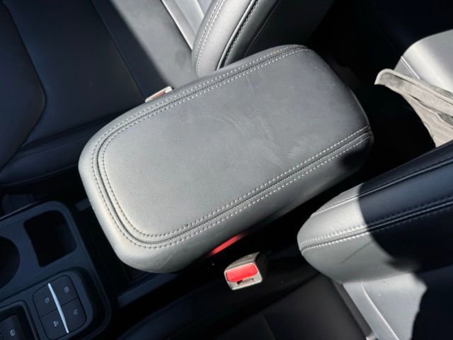 Certified 2024 Ford Maverick Lariat w/ Black Appearance Package image 23