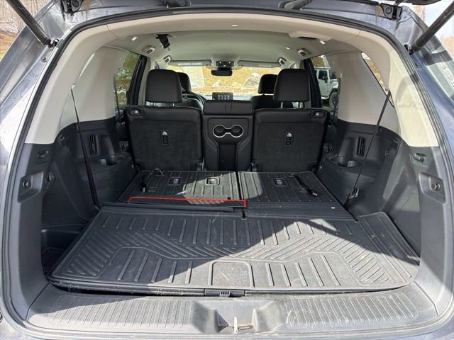 Used 2025 Honda Pilot EX-L image 10