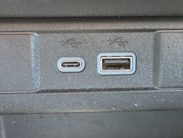 Used 2025 Chevrolet Colorado W/T RWD image 22