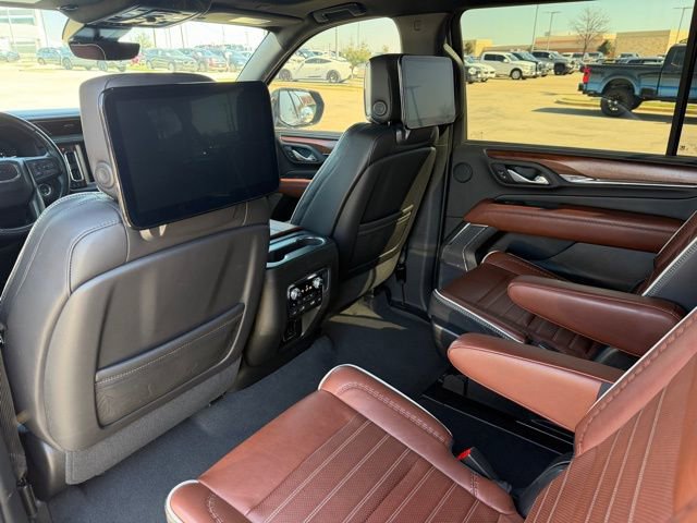 Used 2023 GMC Yukon XL Denali Ultimate image 24