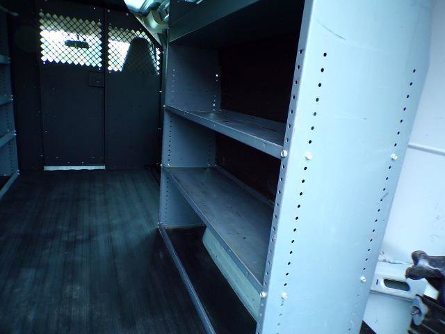 Used 2022 Chevrolet Express 2500 RWD image 9
