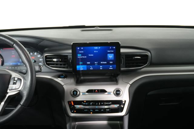 Certified 2024 Ford Explorer XLT w/ Equipment Group 202A image 25