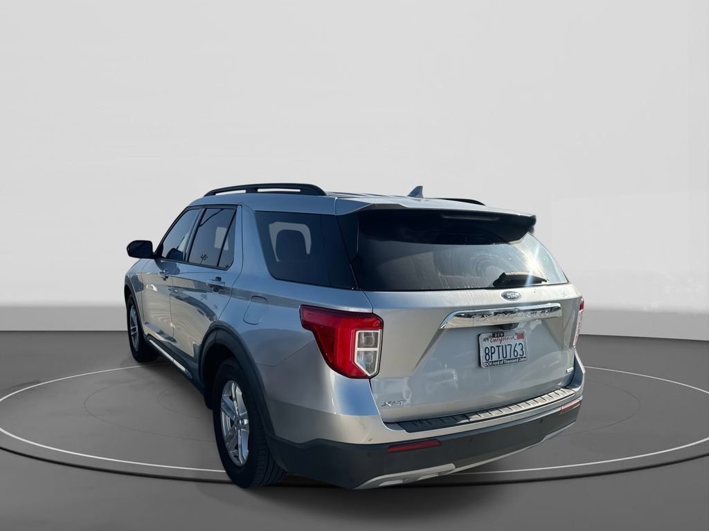 Certified 2020 Ford Explorer XLT w/ Equipment Group 202A image 3