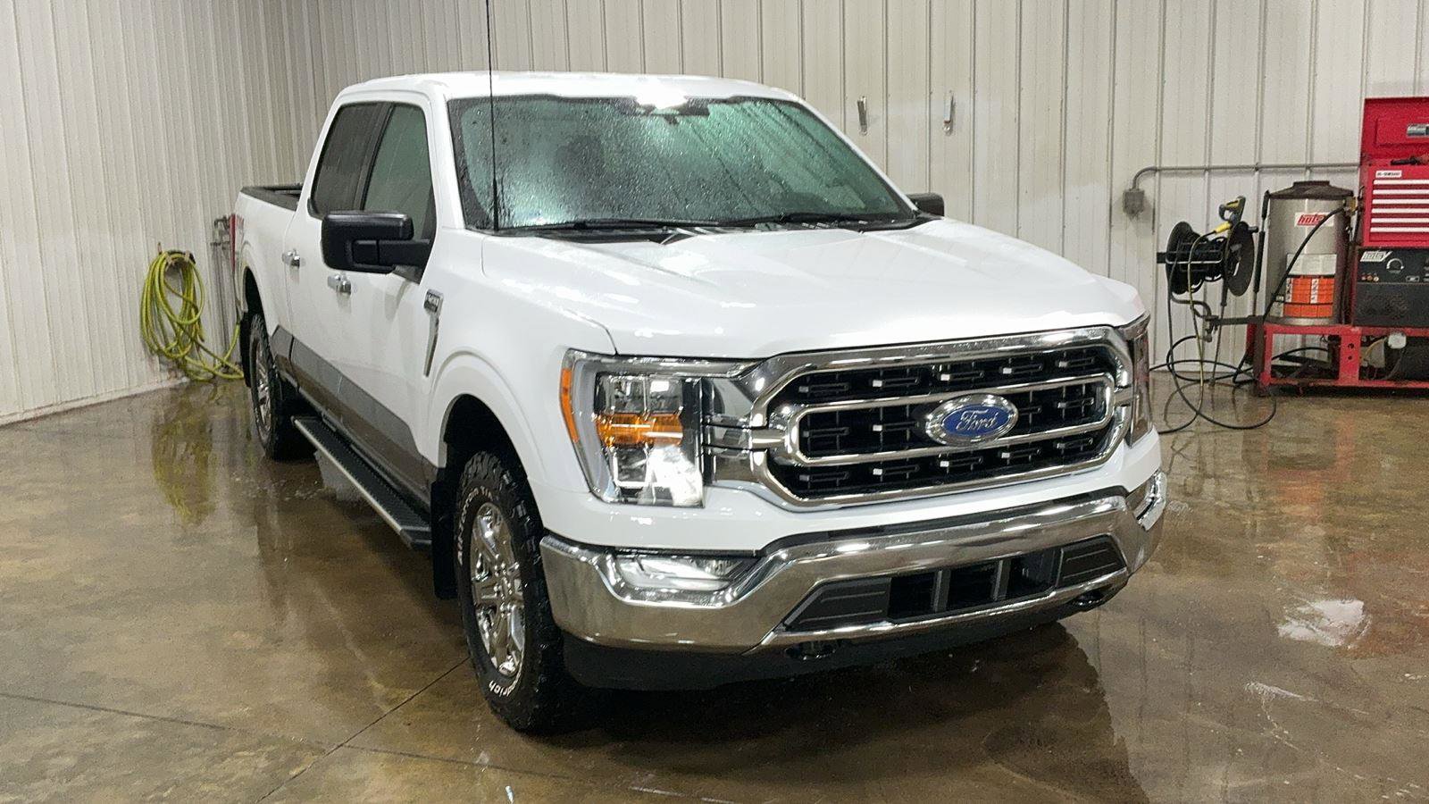 Certified 2022 Ford F150 XLT w/ Equipment Group 302A High image 3