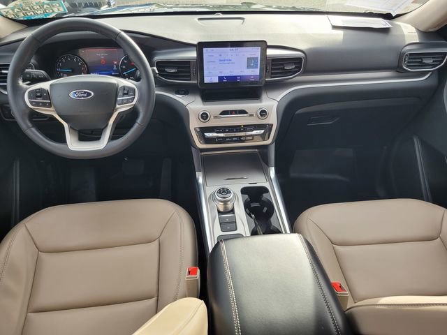 Certified 2023 Ford Explorer XLT w/ Equipment Group 202A image 14