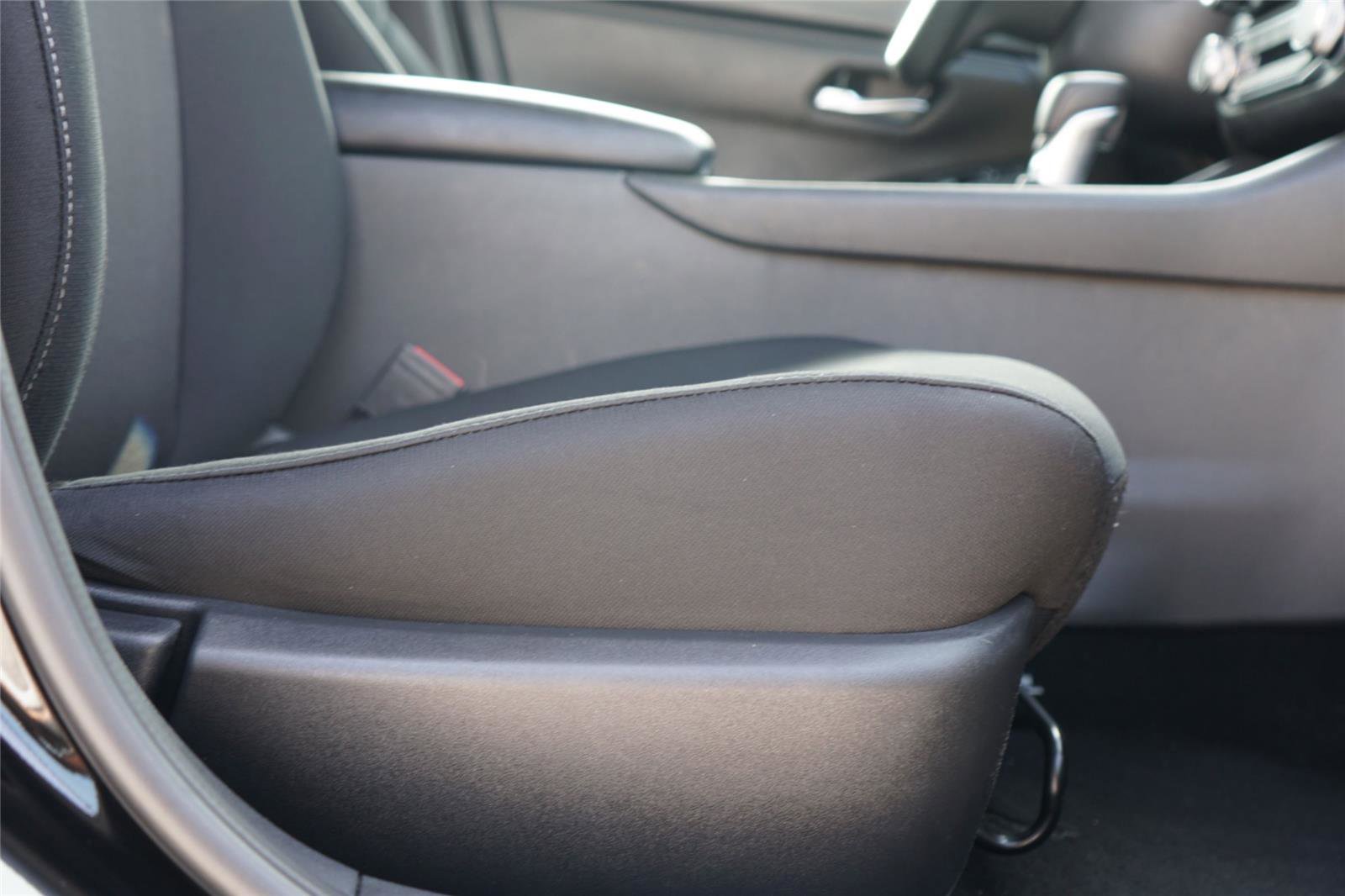 Used 2024 Nissan Sentra SV FWD image 29