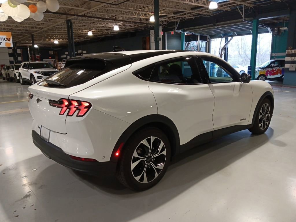 Certified 2024 Ford Mustang Mach-E Select w/ Comfort Package Lite image 6