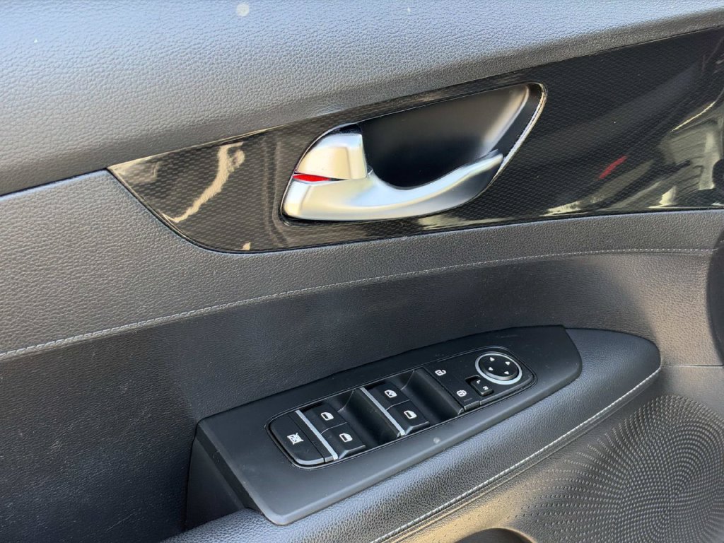 Used 2023 Kia Forte GT-Line w/ GT-Line Premium Package FWD image 23