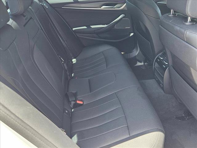 Used 2022 BMW 530i w/ M Sport Package RWD image 19