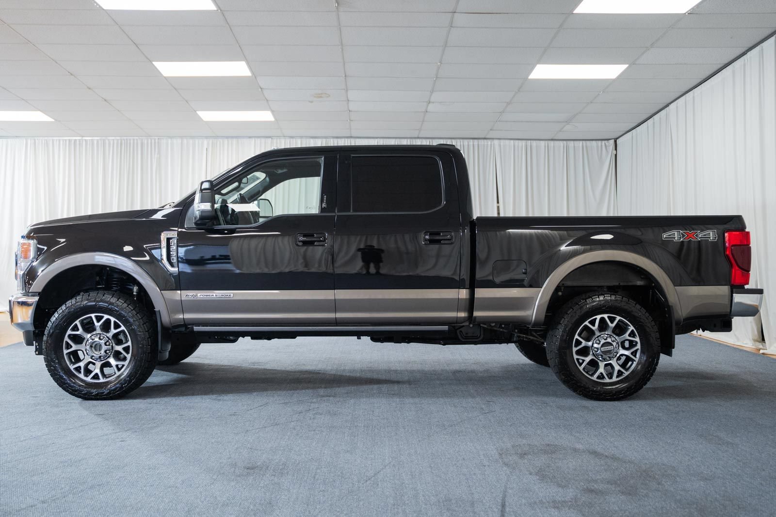 Certified 2022 Ford F250 Lariat w/ Lariat Value Package AWD/4WD image 5