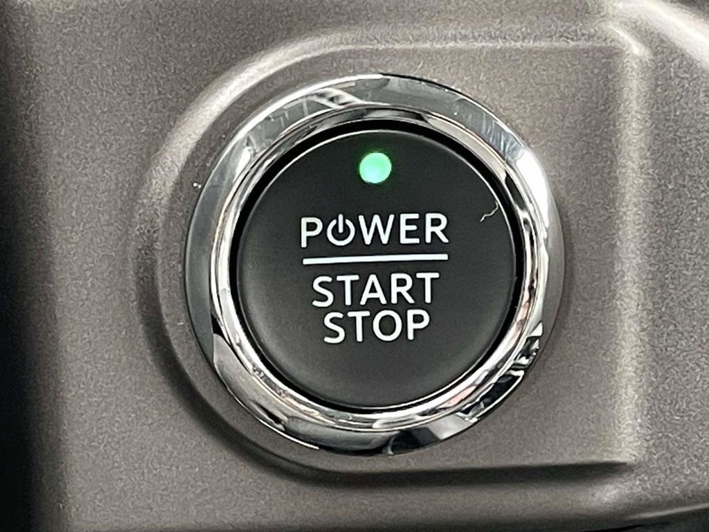 Certified 2025 Ford F150 Lightning XLT image 25