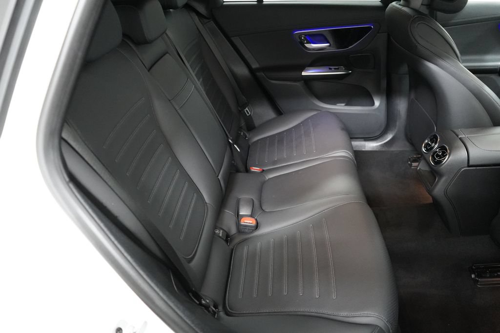 Used 2024 Mercedes-Benz GLC 300 4MATIC w/ AMG Line image 21