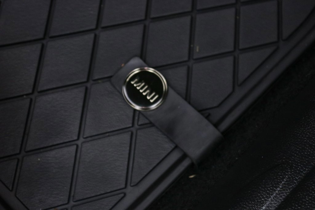 Used 2024 MINI Cooper S w/ Signature Upholstery Package image 37