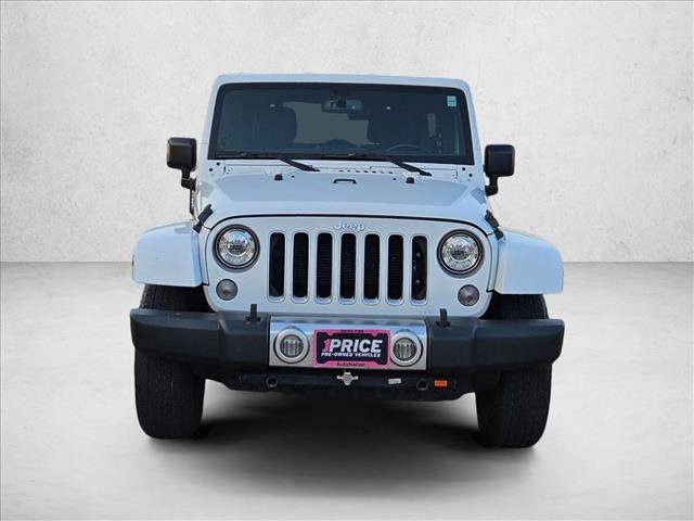 Used 2017 Jeep Wrangler Unlimited Sahara w/ Max Tow Package AWD/4WD image 2