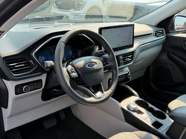 Certified 2023 Ford Escape Platinum w/ Premium Technology Package AWD/4WD image 13