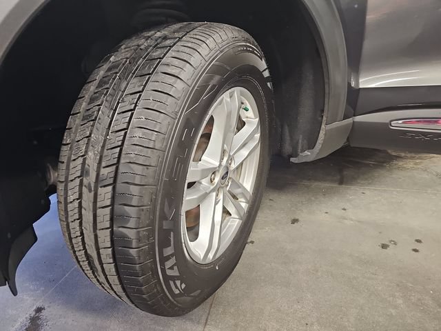 Certified 2020 Ford Explorer XLT w/ Equipment Group 202A AWD/4WD image 30