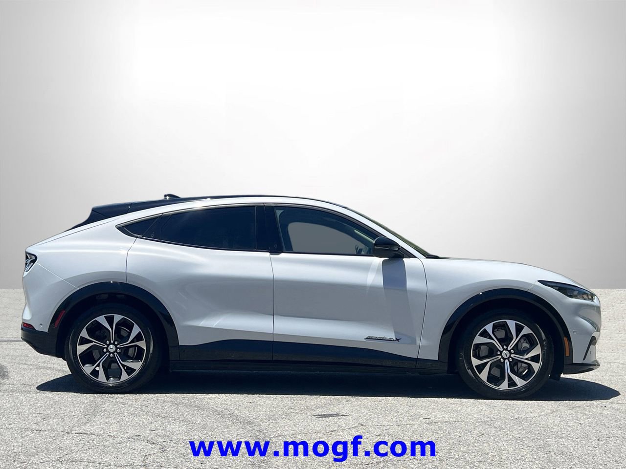 Certified 2023 Ford Mustang Mach-E Premium AWD/4WD image 27