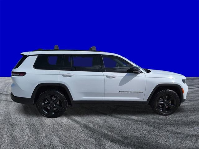 Used 2023 Jeep Grand Cherokee L Laredo AWD/4WD image 3