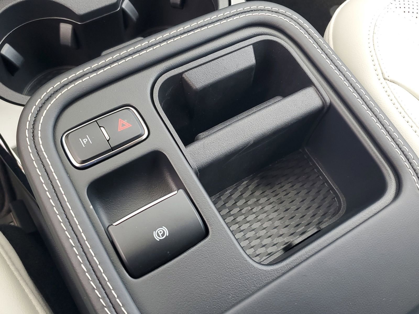 Certified 2025 Ford Mustang Mach-E Premium RWD image 28