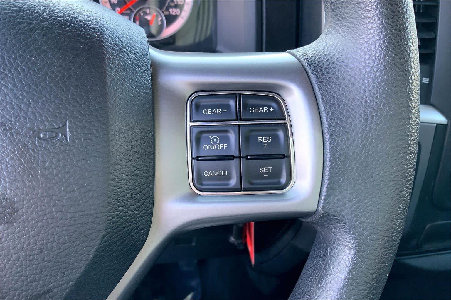 Used 2021 RAM 1500 Classic SLT RWD image 23