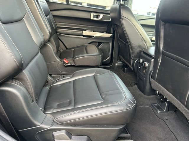 Certified 2023 Ford Explorer XLT w/ Equipment Group 202A AWD/4WD image 18