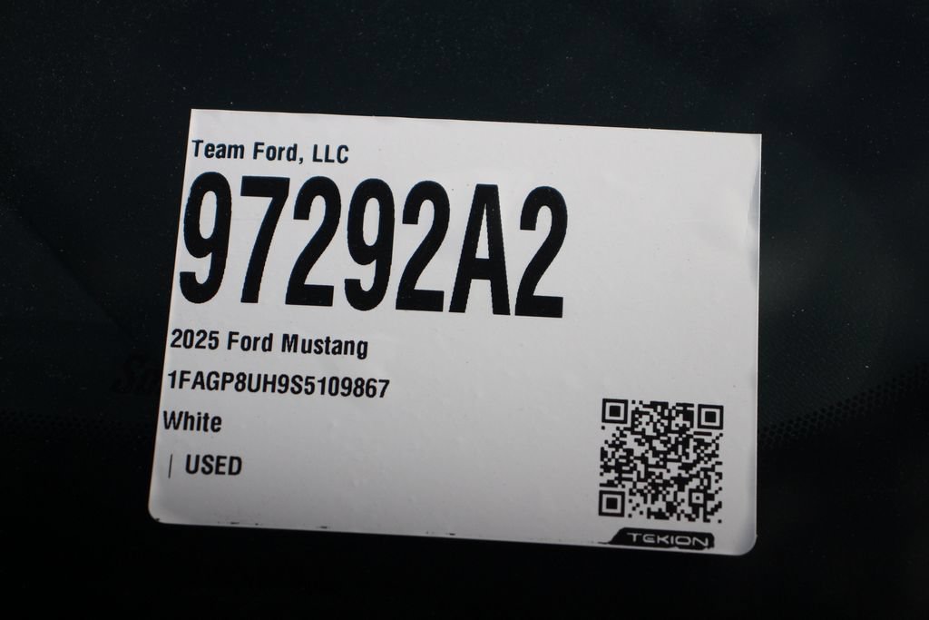 Certified 2025 Ford Mustang Convertible RWD image 28