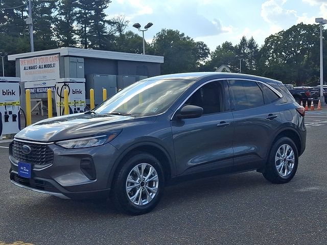 Certified 2023 Ford Escape Active w/ Tech Pack #1 AWD/4WD image 3
