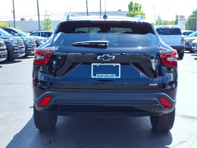 Used 2025 Chevrolet Trax RS w/ Driver Confidence Package FWD image 6