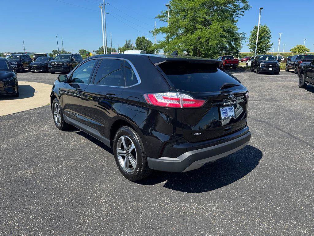 Certified 2024 Ford Edge SEL w/ Convenience Package AWD/4WD image 3