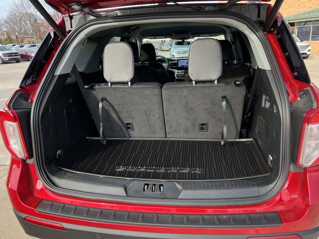 Certified 2023 Ford Explorer XLT w/ Equipment Group 202A image 11