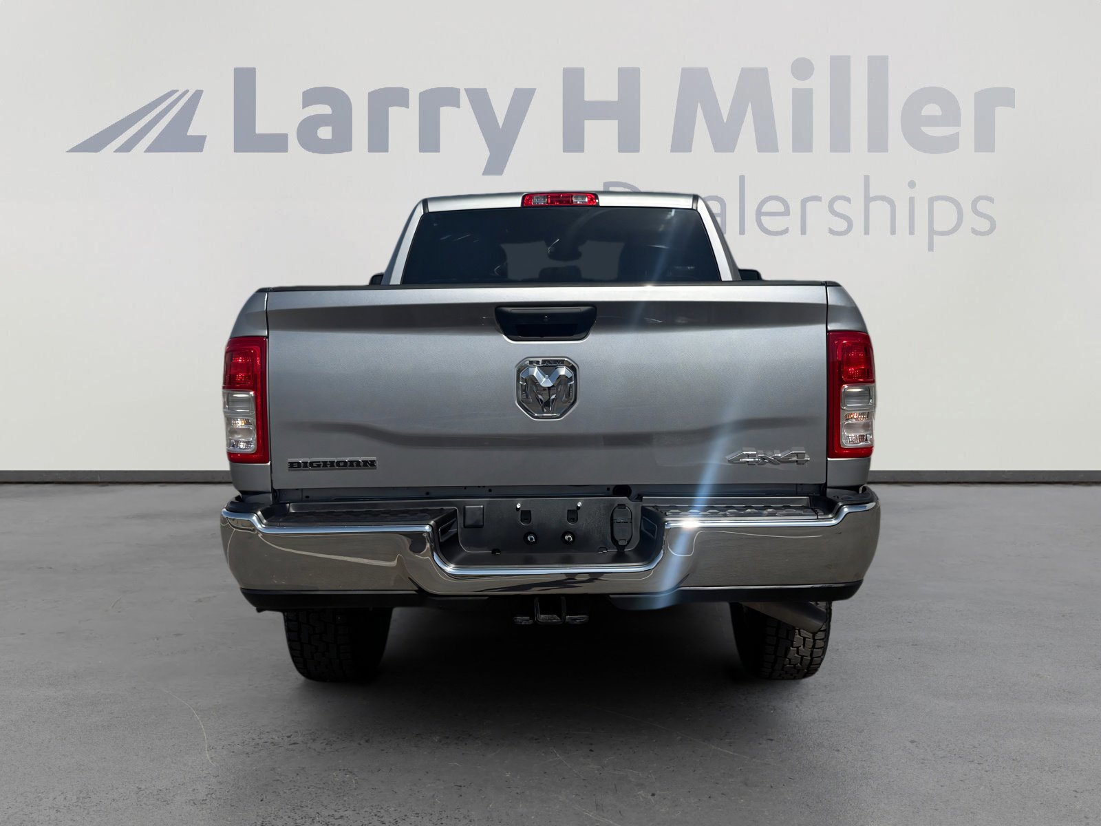 Used 2024 RAM 2500 Big Horn w/ Bed Utility Group AWD/4WD image 4