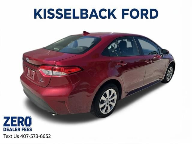Used 2025 Toyota Corolla LE FWD image 4
