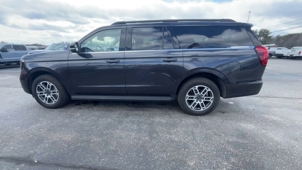 Certified 2025 Ford Expedition Max Active AWD/4WD image 17