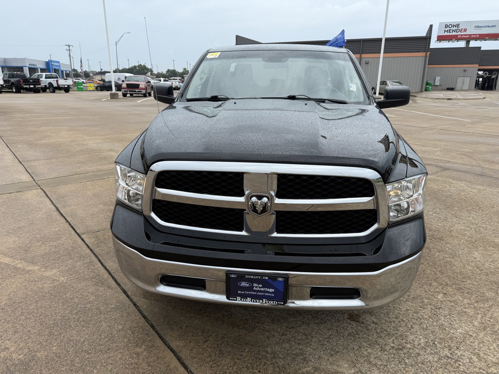 Used 2024 RAM 1500 Classic SLT image 2