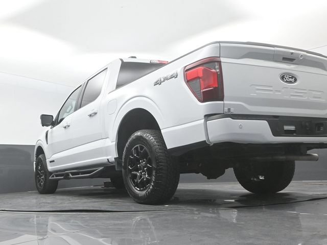 Certified 2025 Ford F150 XLT w/ Equipment Group 302A MID AWD/4WD image 21