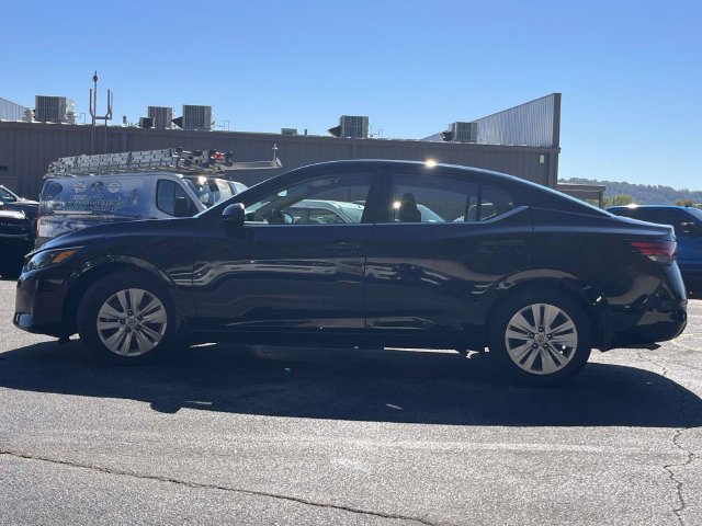 Used 2025 Nissan Sentra S FWD image 7