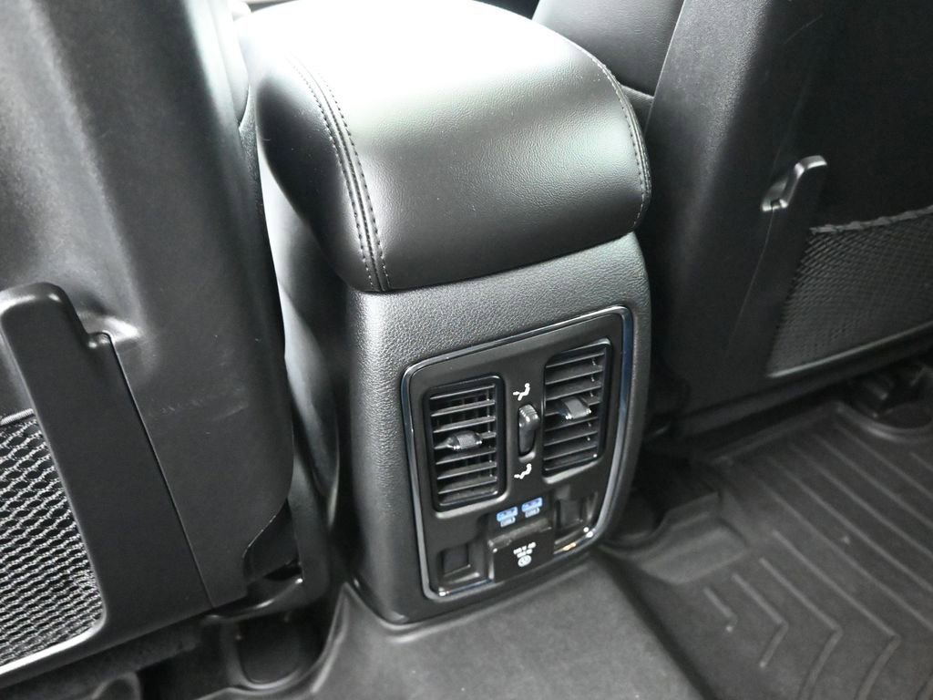 Used 2022 Jeep Grand Cherokee Limited w/ Tech Group image 22