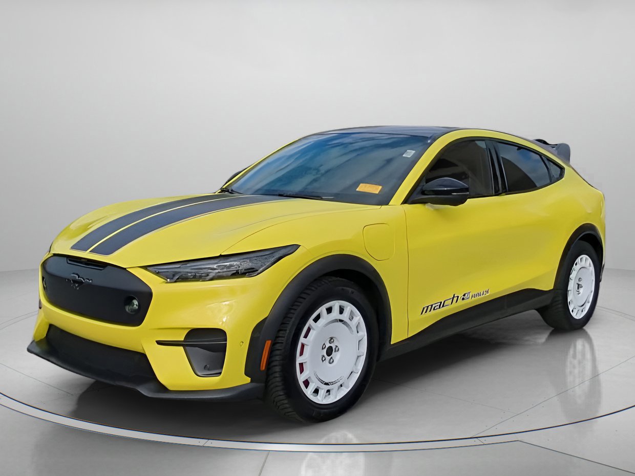 Certified 2024 Ford Mustang Mach-E GT image 4