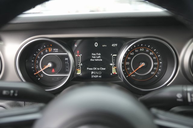 Used 2021 Jeep Gladiator Willys image 25