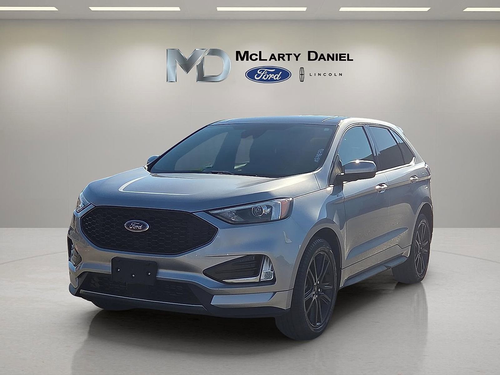 Certified 2021 Ford Edge ST-Line image 2