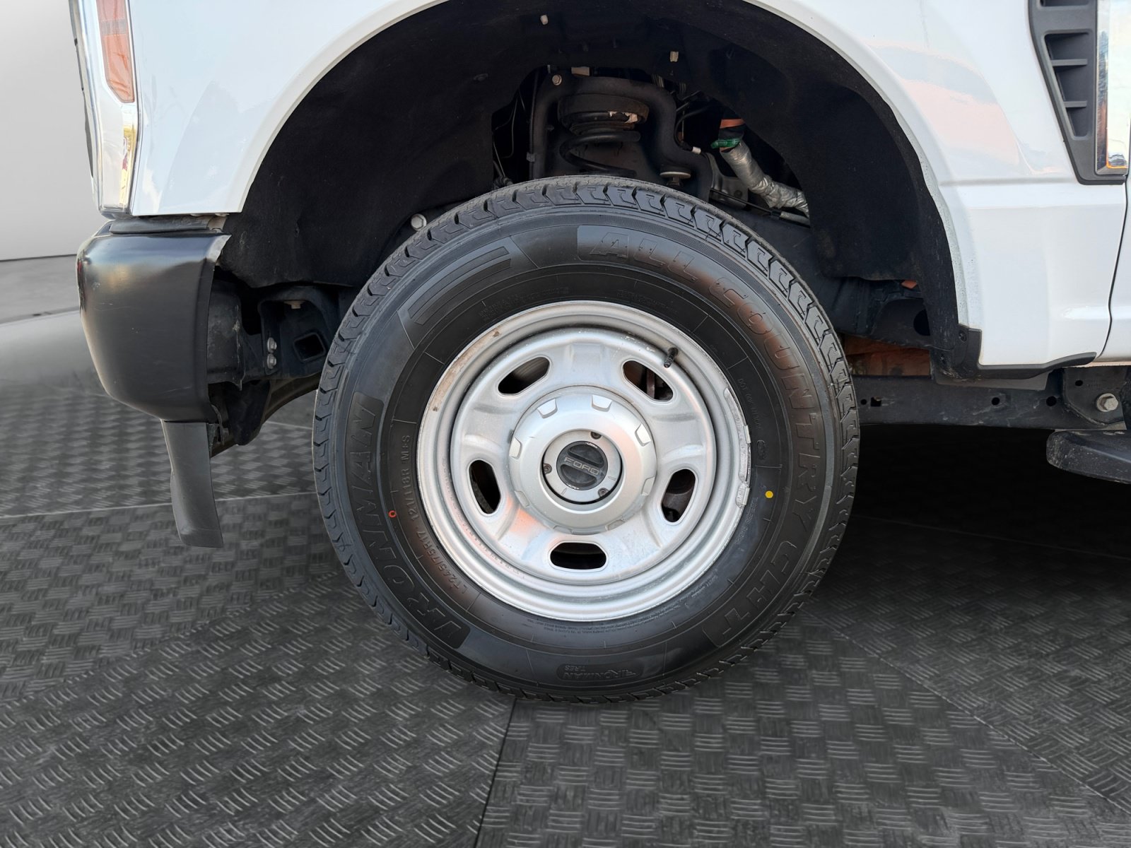 Certified 2026 Ford F250 XL AWD/4WD image 9
