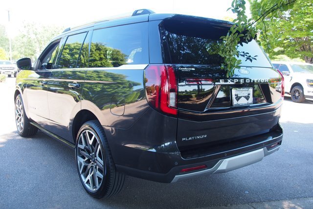 Certified 2025 Ford Expedition Platinum w/ Platinum Ultimate Package AWD/4WD image 5