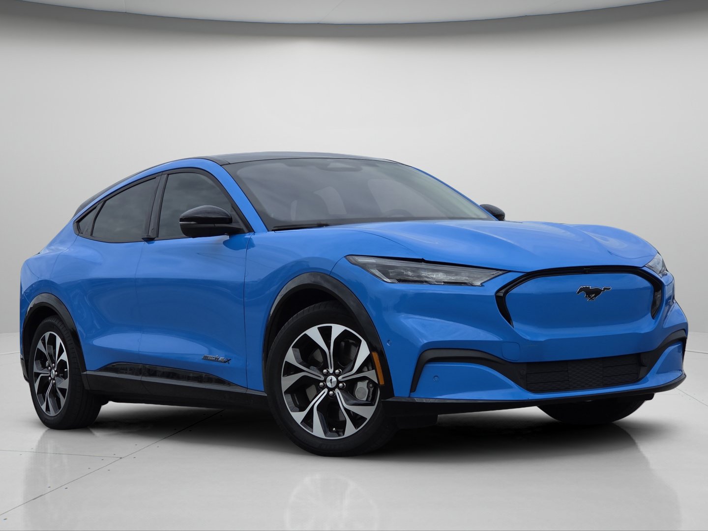 Certified 2023 Ford Mustang Mach-E Premium AWD/4WD image 2