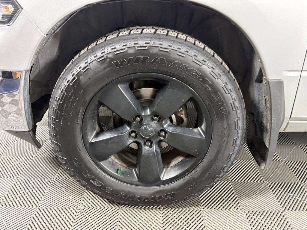 Used 2019 RAM 1500 Big Horn w/ Rambox Value Package AWD/4WD image 10